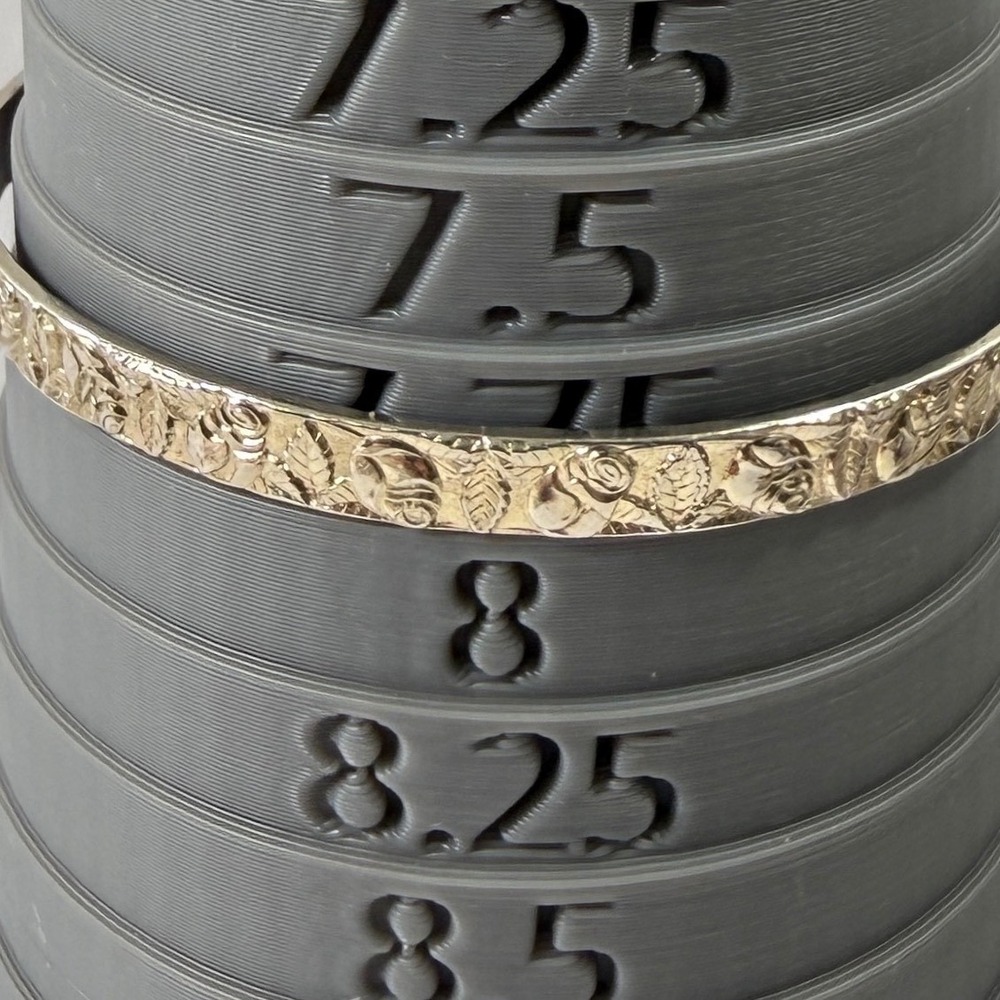 Rose Floral Bangle Bracelet Women 7.75 Gold Tone Embossed Vintage Style Jewelry - Picture 7 of 7